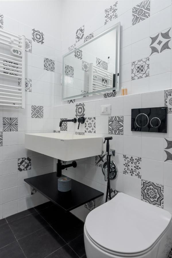 热那亚Esclusivo 130 Mq + Terrazzo Via San Vincenzo公寓 外观 照片
